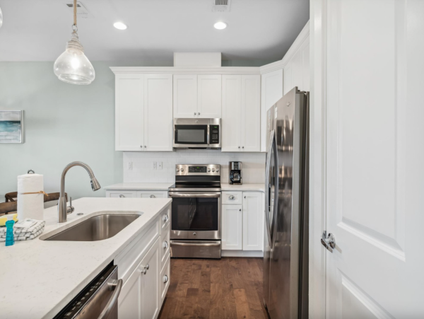 Luxury 5-Bedroom Vacation Townhome in Seagrove Beach - Golf Cart included
